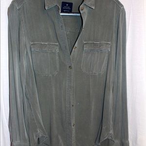 American Eagle Olive Green Button Down Shirt